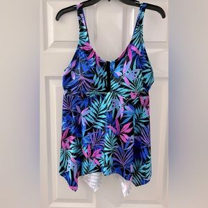 Kim Gravel x Swimsuits For All Net Front Hanky Tankini top